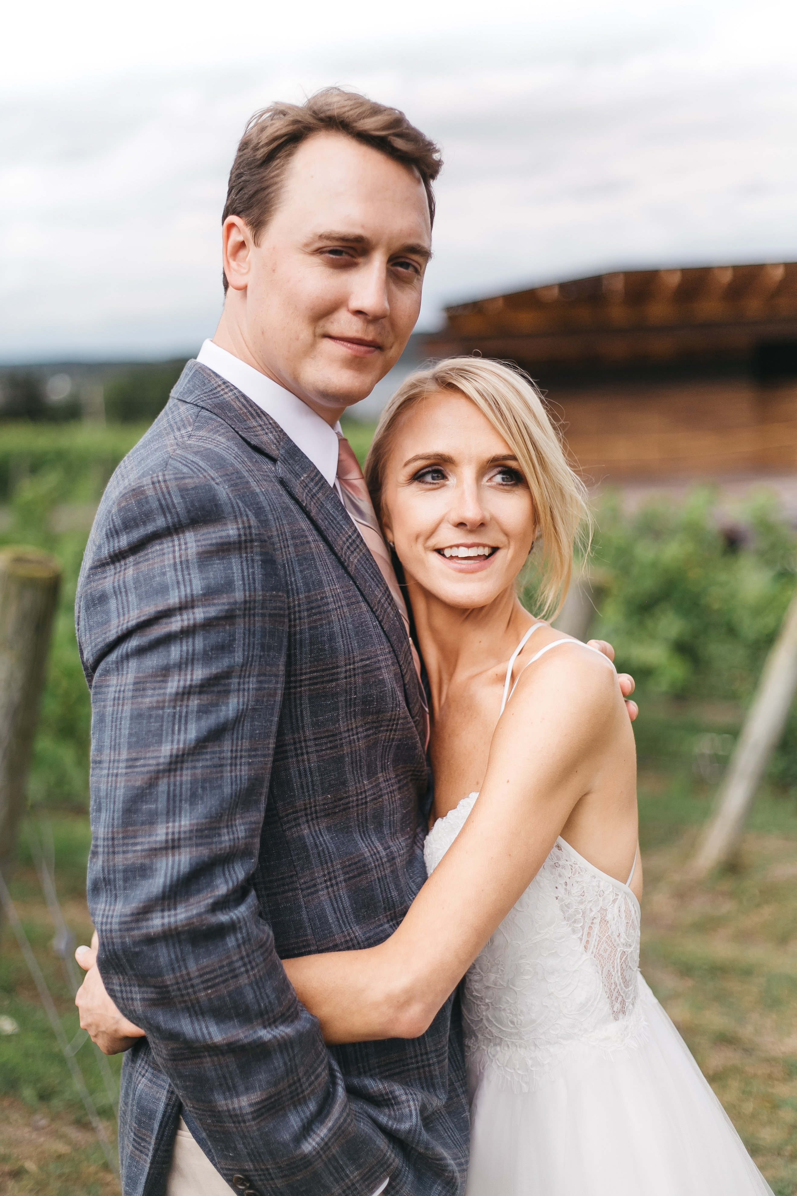 Skaneateles New York Wedding at Anyelas Vineyard by Emi Rose Studio